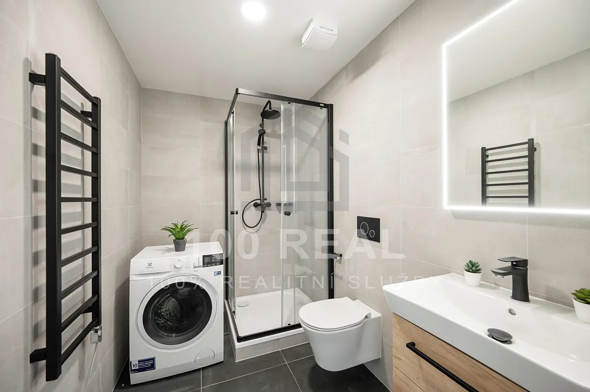 Pronájem bytu 1+kk 35 m²